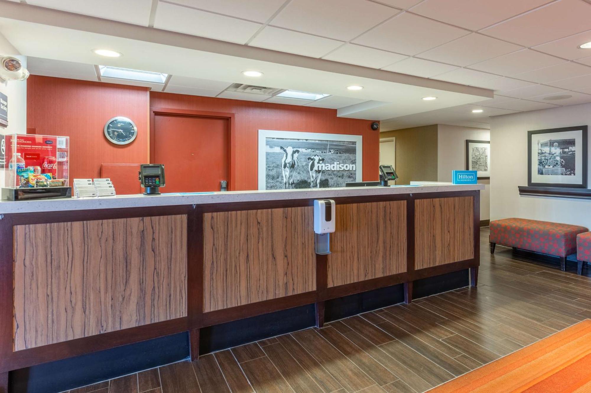 Hampton Inn Madison East Towne Mall Area Dış mekan fotoğraf