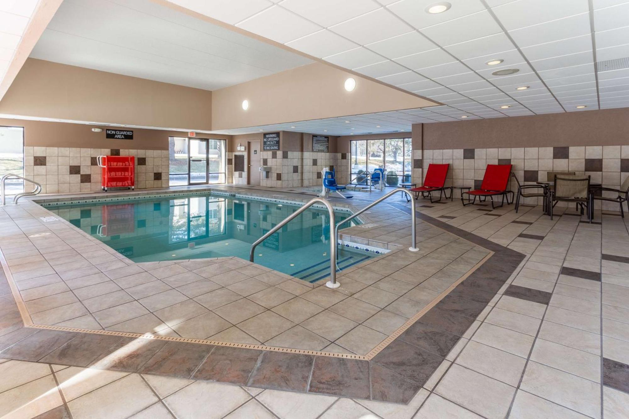 Hampton Inn Madison East Towne Mall Area Dış mekan fotoğraf