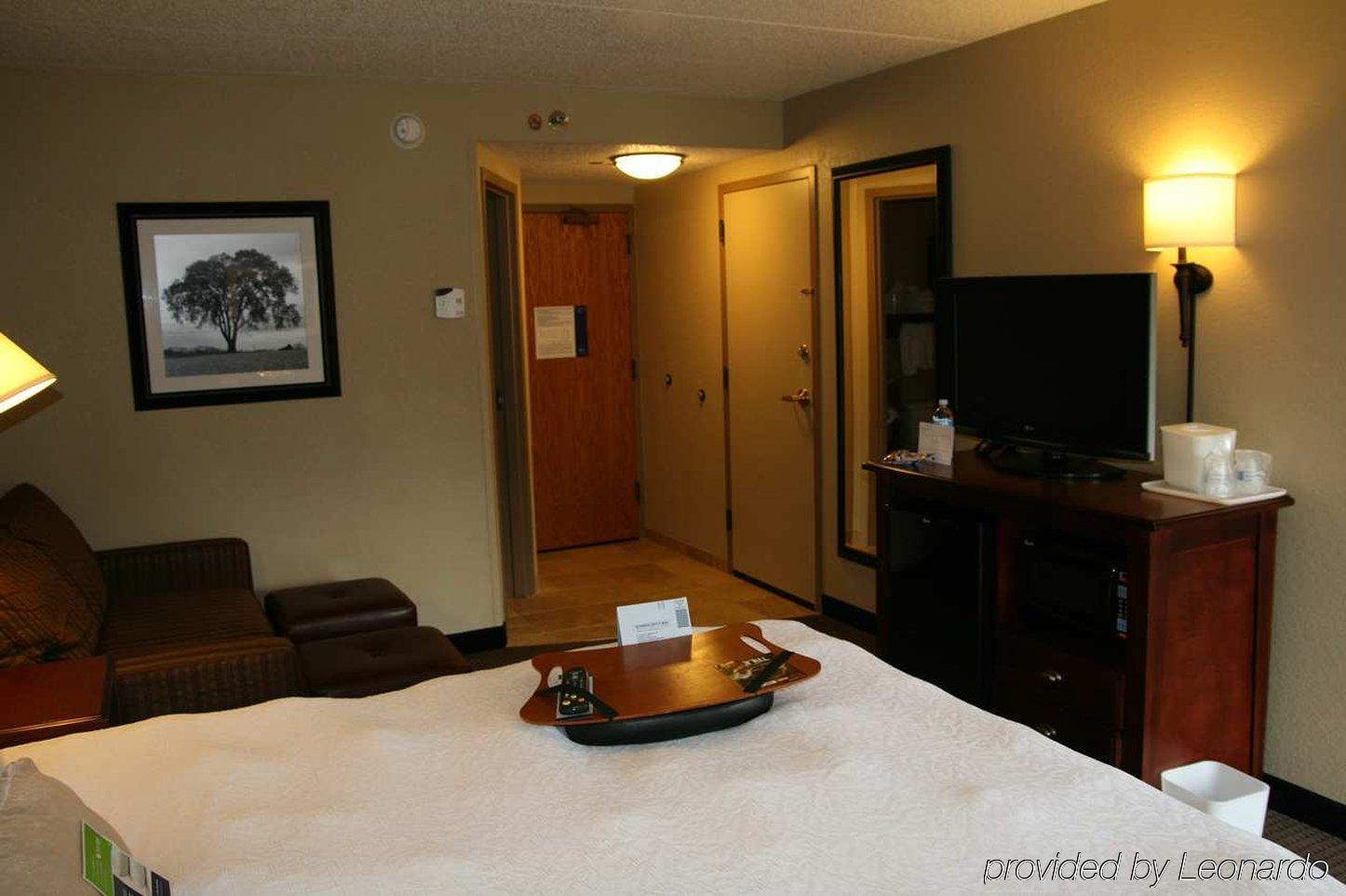 Hampton Inn Madison East Towne Mall Area Oda fotoğraf