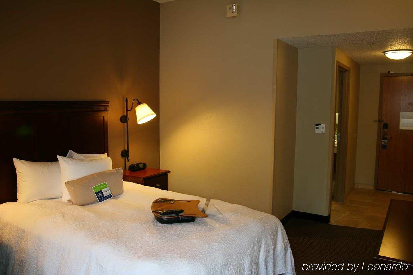 Hampton Inn Madison East Towne Mall Area Oda fotoğraf