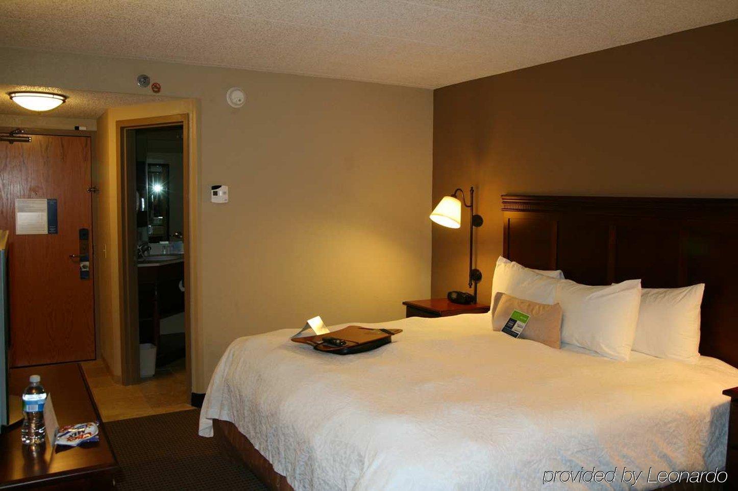 Hampton Inn Madison East Towne Mall Area Oda fotoğraf