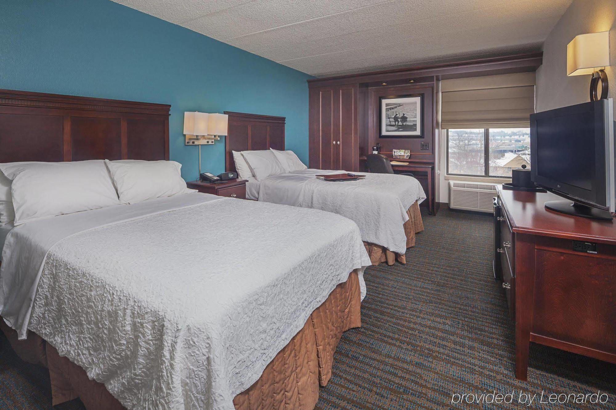 Hampton Inn Madison East Towne Mall Area Dış mekan fotoğraf